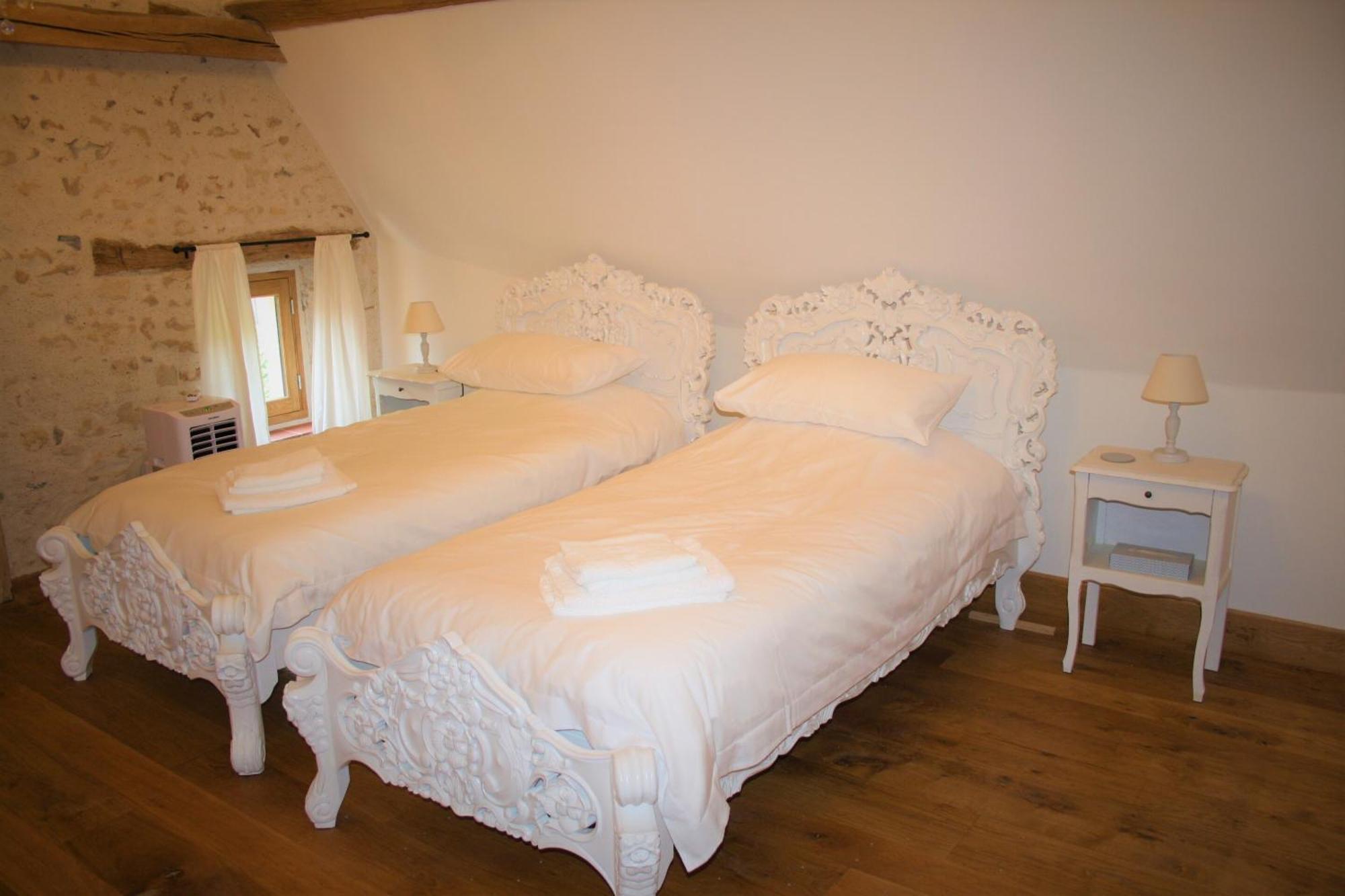 Manoir De La Basse-Cour Bed & Breakfast Asnieres-sur-Vegre Exterior photo