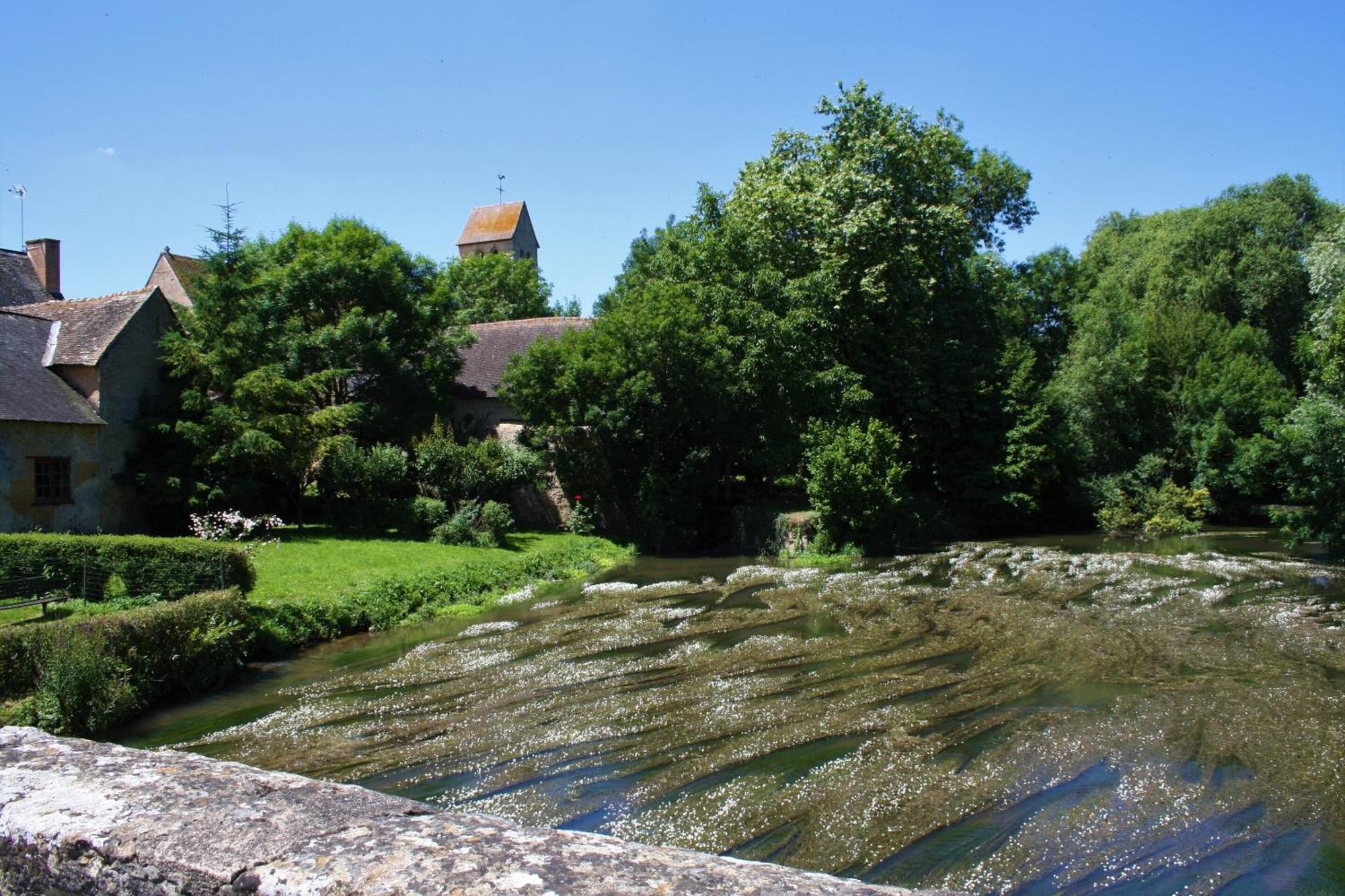 Manoir De La Basse-Cour Bed & Breakfast Asnieres-sur-Vegre Exterior photo